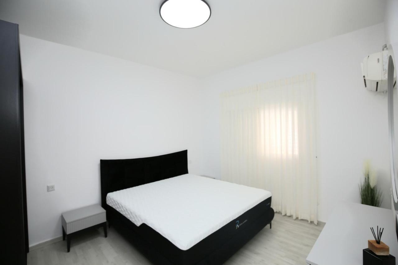 City Center Luxury Apartment In נתניה מראה חיצוני תמונה