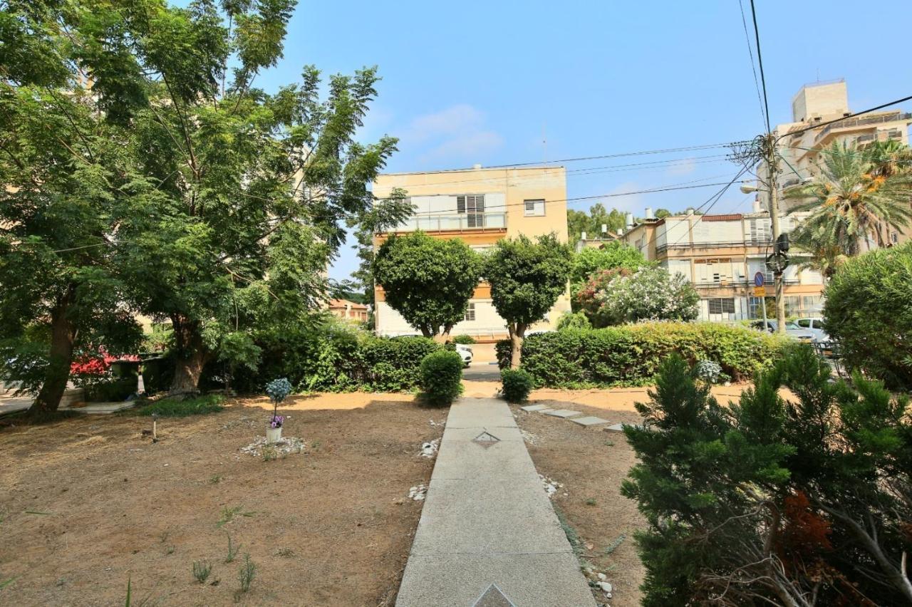 City Center Luxury Apartment In נתניה מראה חיצוני תמונה